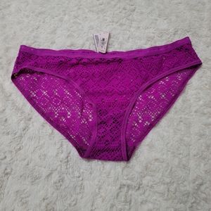Victoria's Secret NWT crochet lace bikini, size large